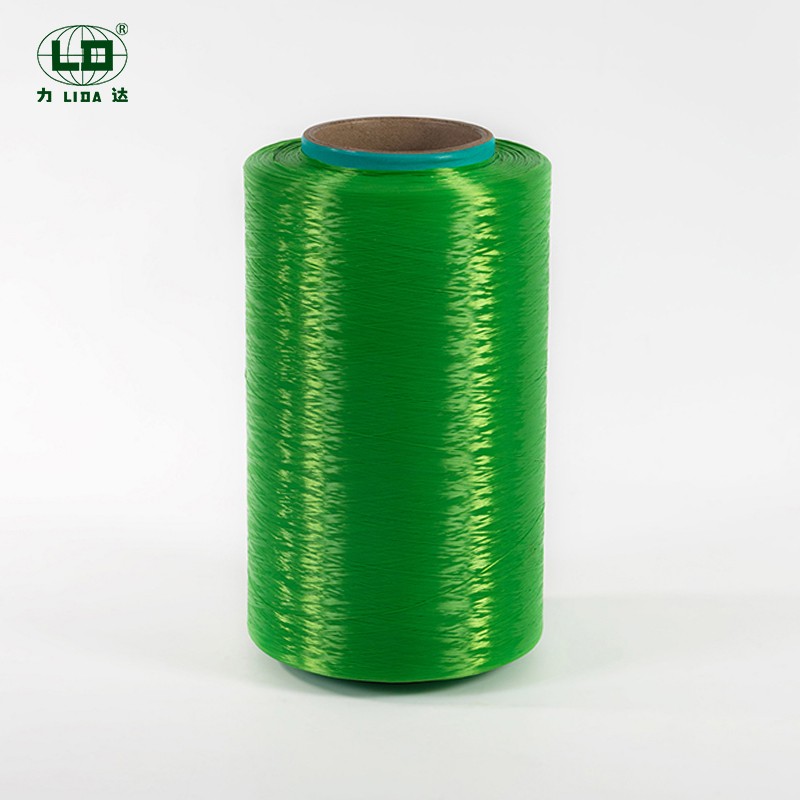 Menene kaddarorin da halaye na babban ƙarfi da ƙananan shrinkage launi na polyester (ciki har da flame-retardant filent)?